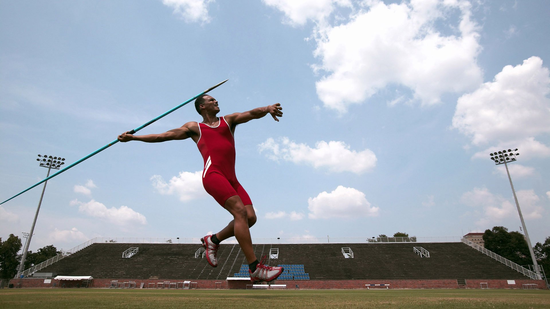 泰山主场10轮不败！瓦科复刻梅西神级进球，感谢克雷桑，泰山签约梅西